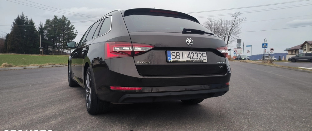 Skoda Superb cena 86500 przebieg: 134200, rok produkcji 2018 z Ostrów Wielkopolski małe 106